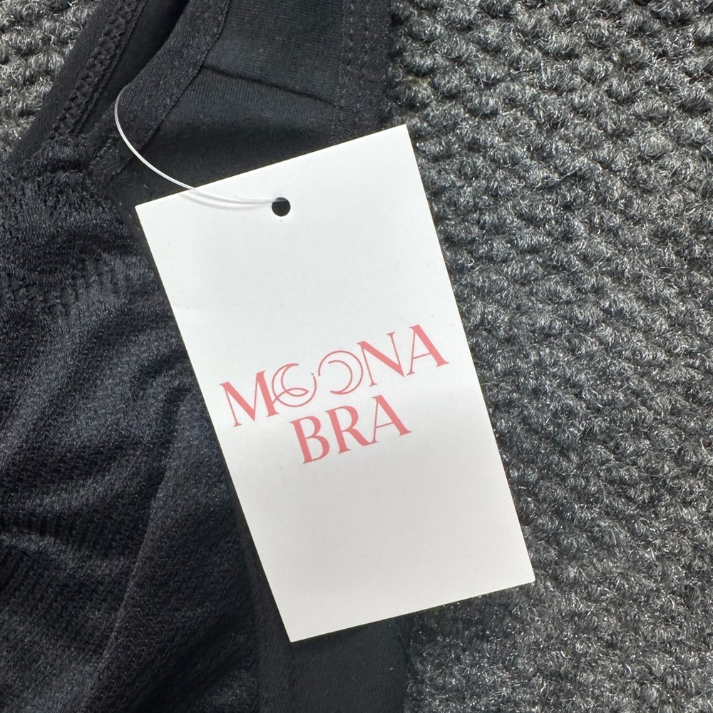 Black Lace Women's Bra - Picture 2 of 6